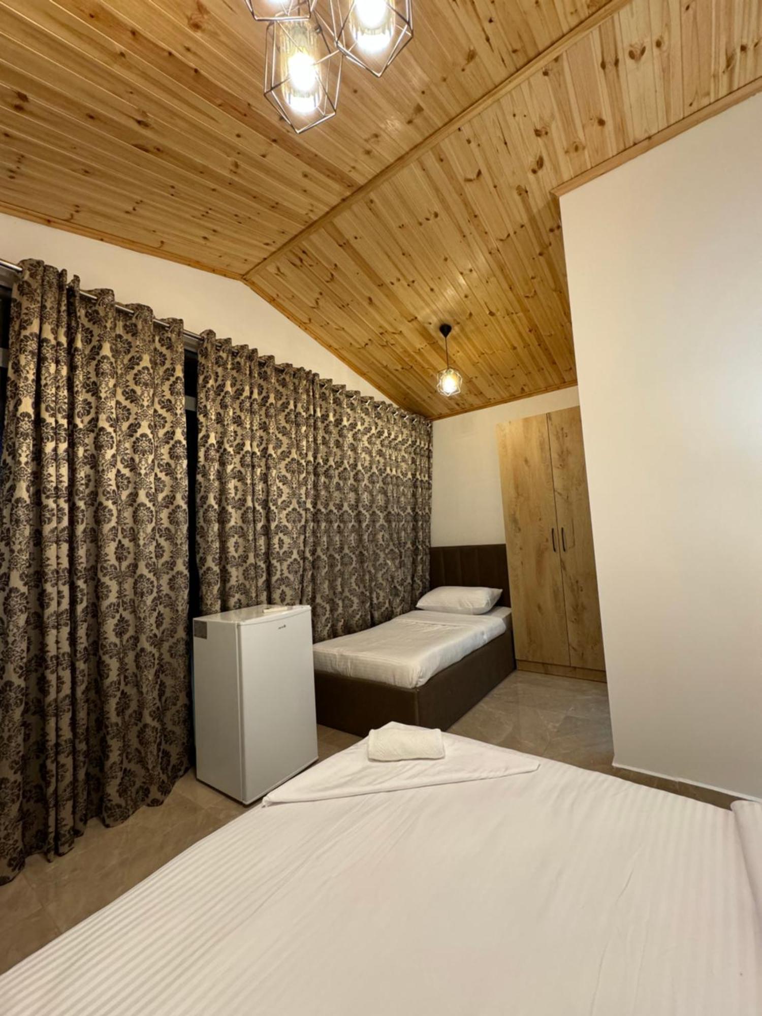 Lake Bliss Cabins Shkodër Dış mekan fotoğraf