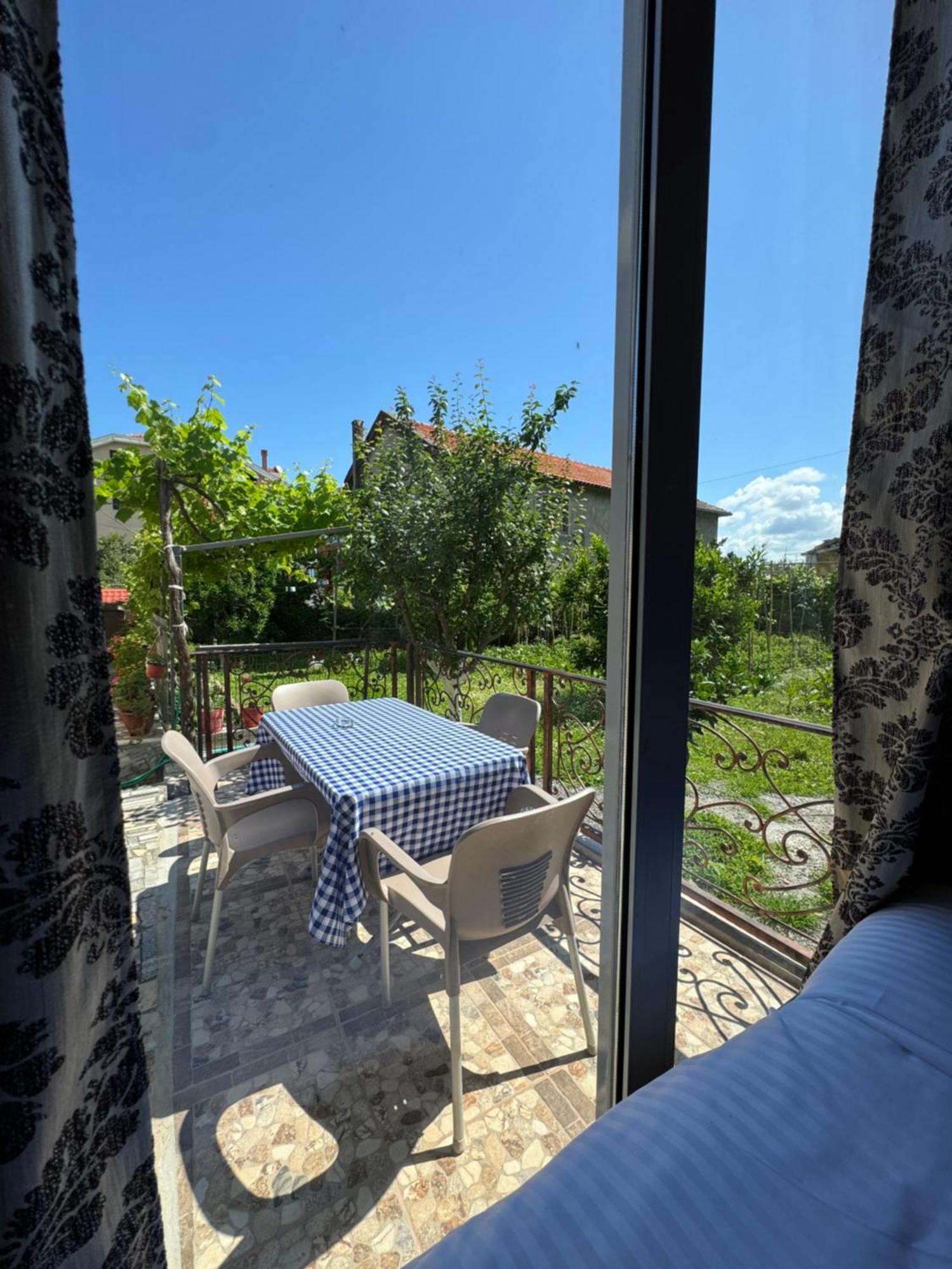 Lake Bliss Cabins Shkodër Dış mekan fotoğraf
