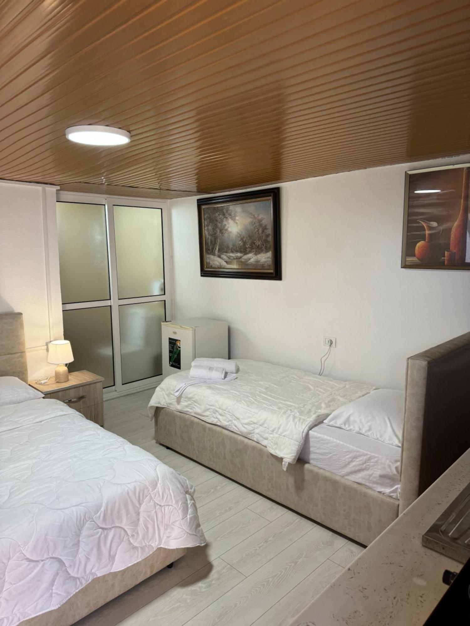 Lake Bliss Cabins Shkodër Dış mekan fotoğraf