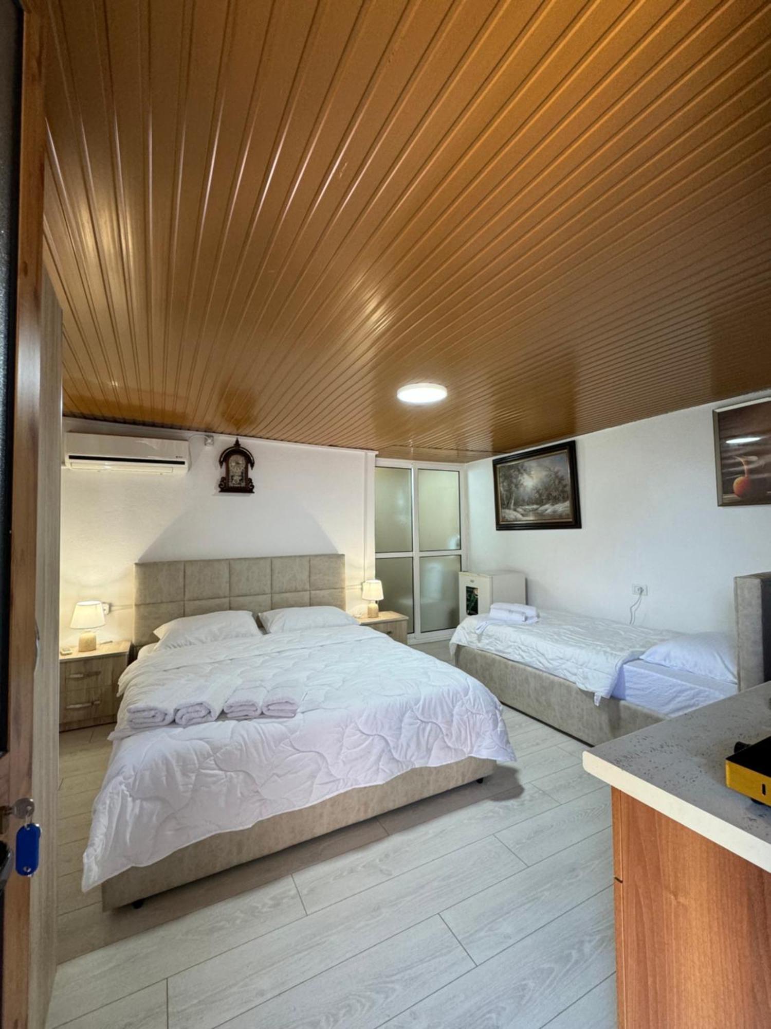 Lake Bliss Cabins Shkodër Dış mekan fotoğraf